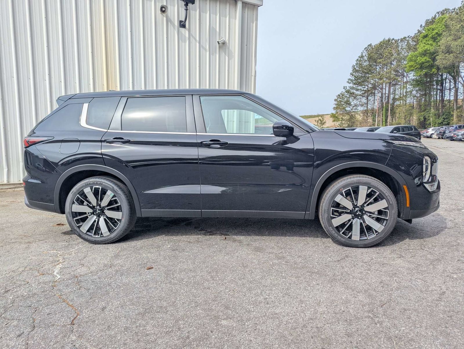 2026 Mitsubishi Outlander SE