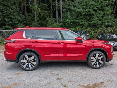 2026 Mitsubishi Outlander SE