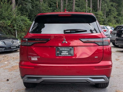 2026 Mitsubishi Outlander SE