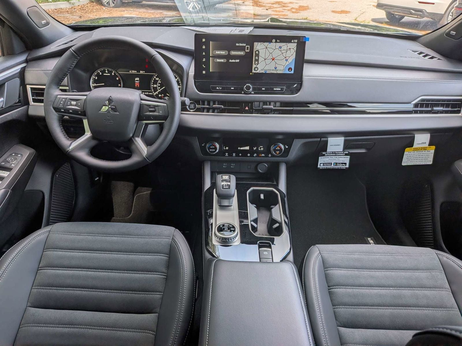 2026 Mitsubishi Outlander LE