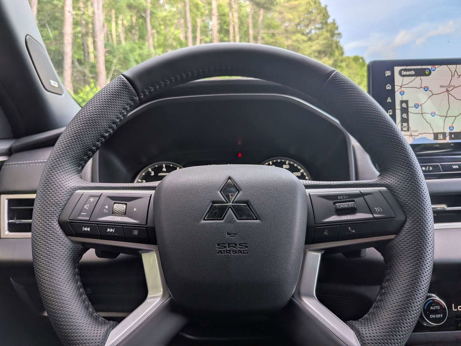 2026 Mitsubishi Outlander LE