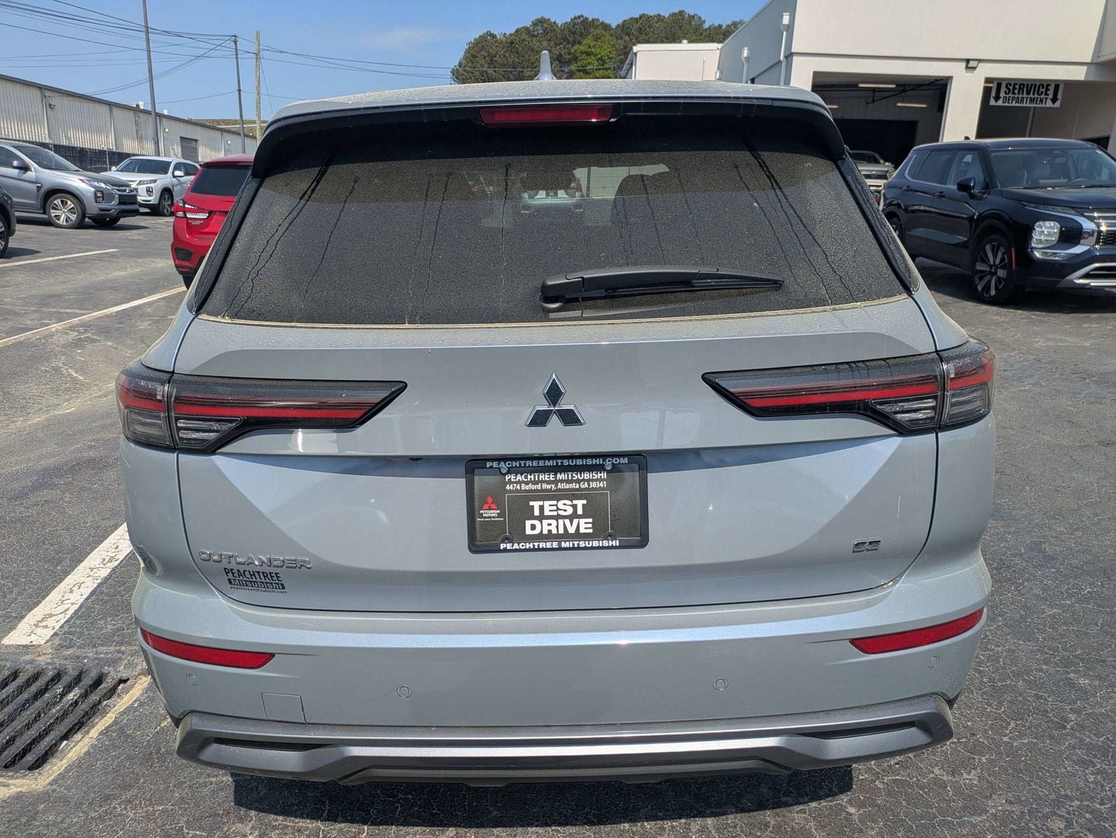 2026 Mitsubishi Outlander SE