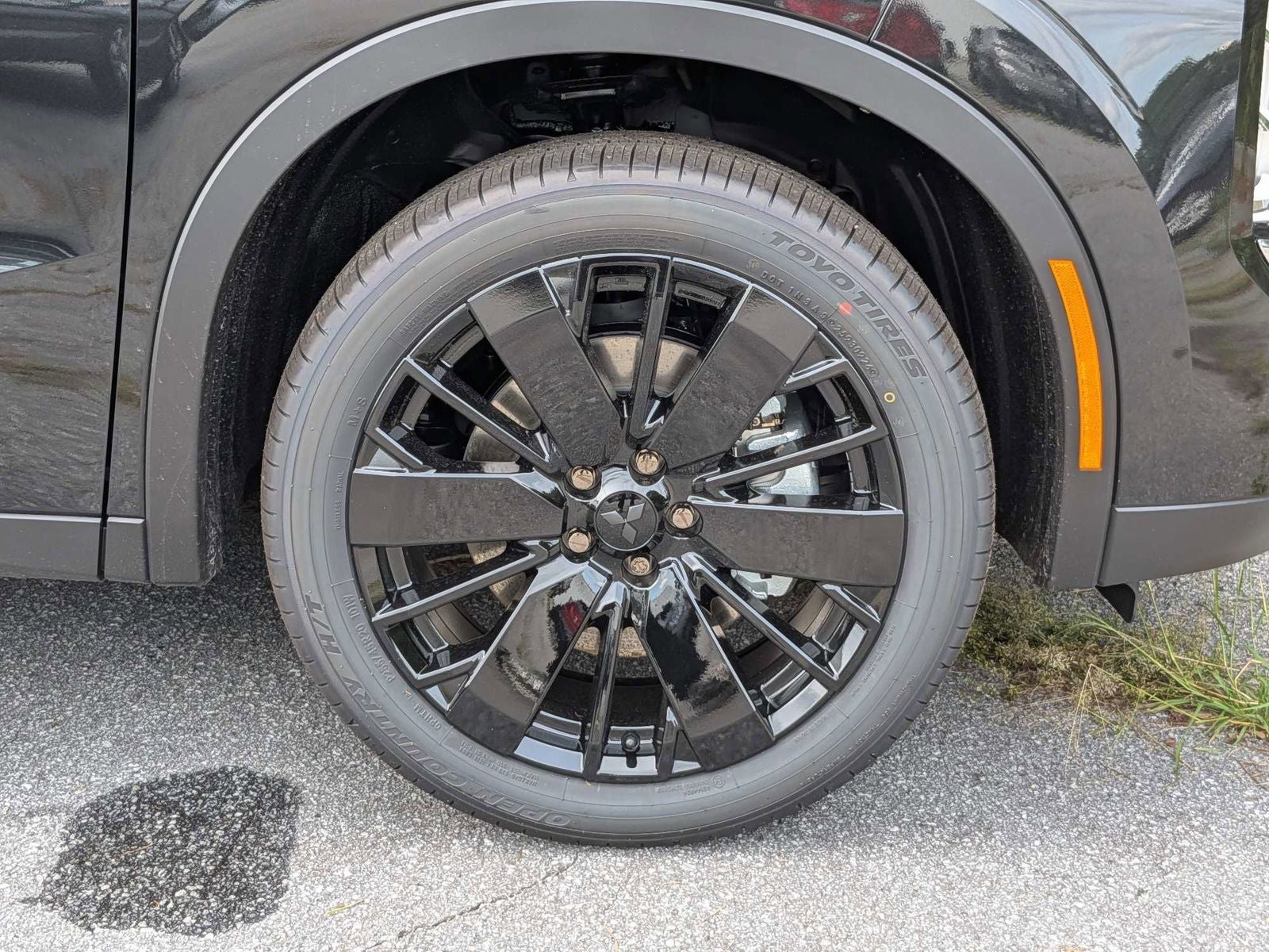 2026 Mitsubishi Outlander LE