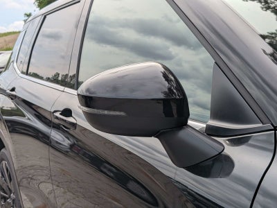 2026 Mitsubishi Outlander LE