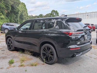 2026 Mitsubishi Outlander LE