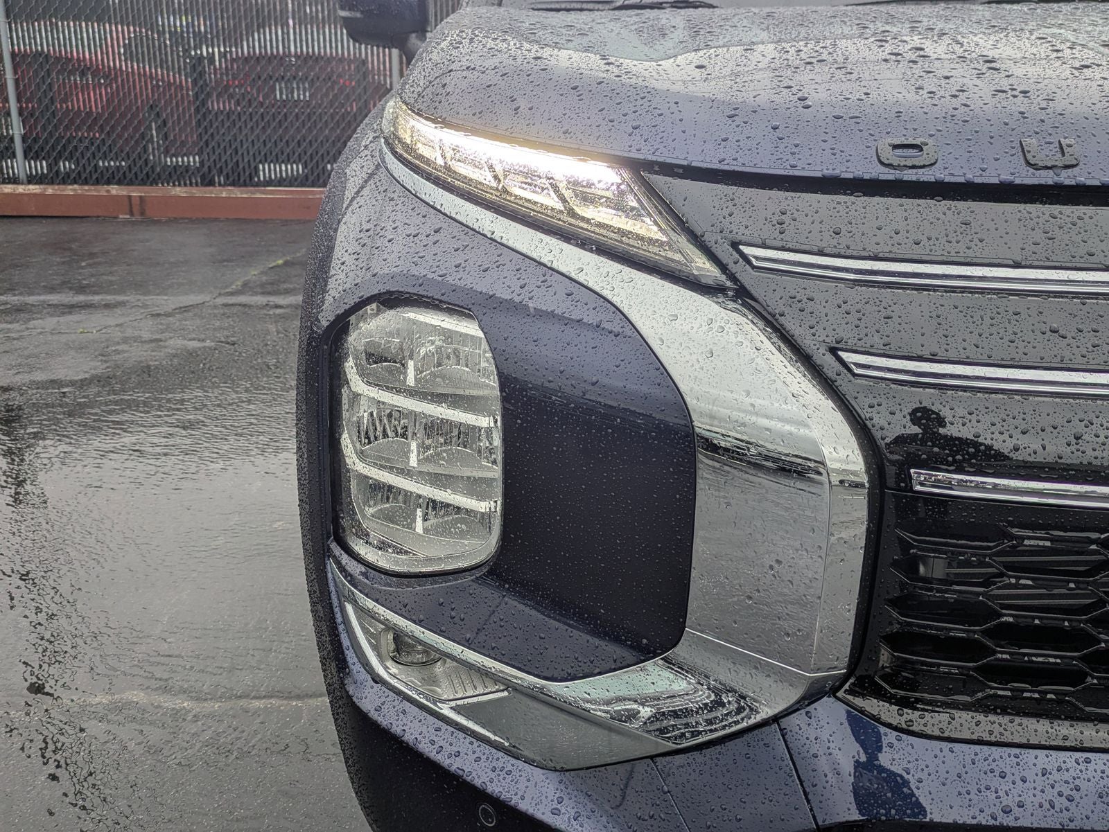 2026 Mitsubishi Outlander SE