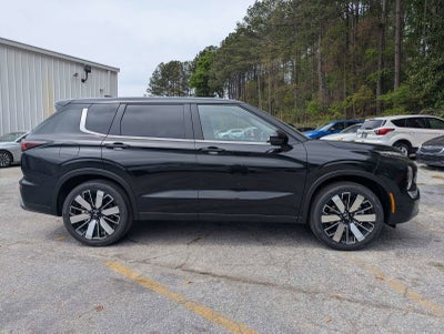 2026 Mitsubishi Outlander SE