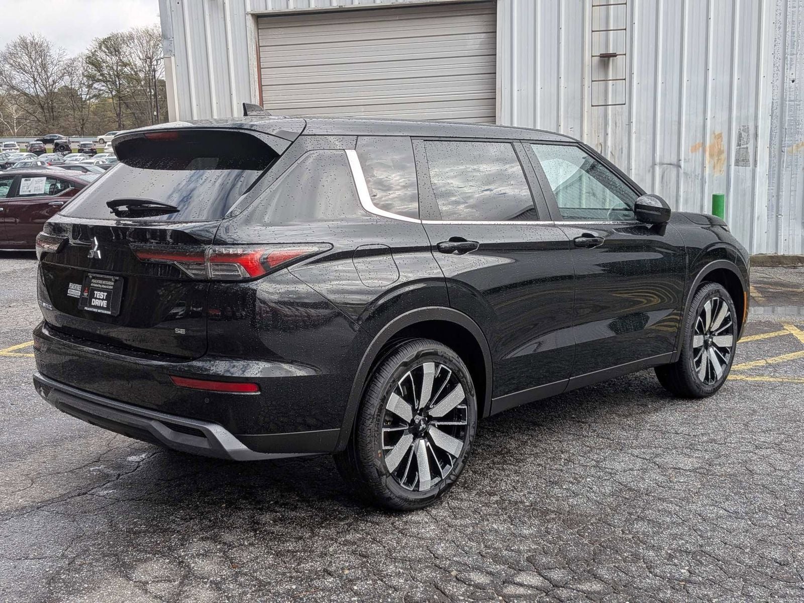 2026 Mitsubishi Outlander SE