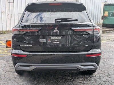 2026 Mitsubishi Outlander SE