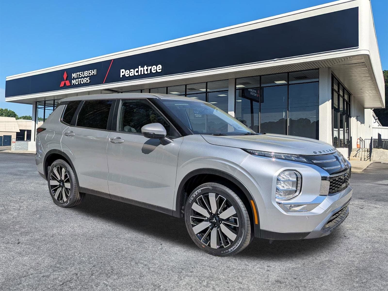 2026 Mitsubishi Outlander Base