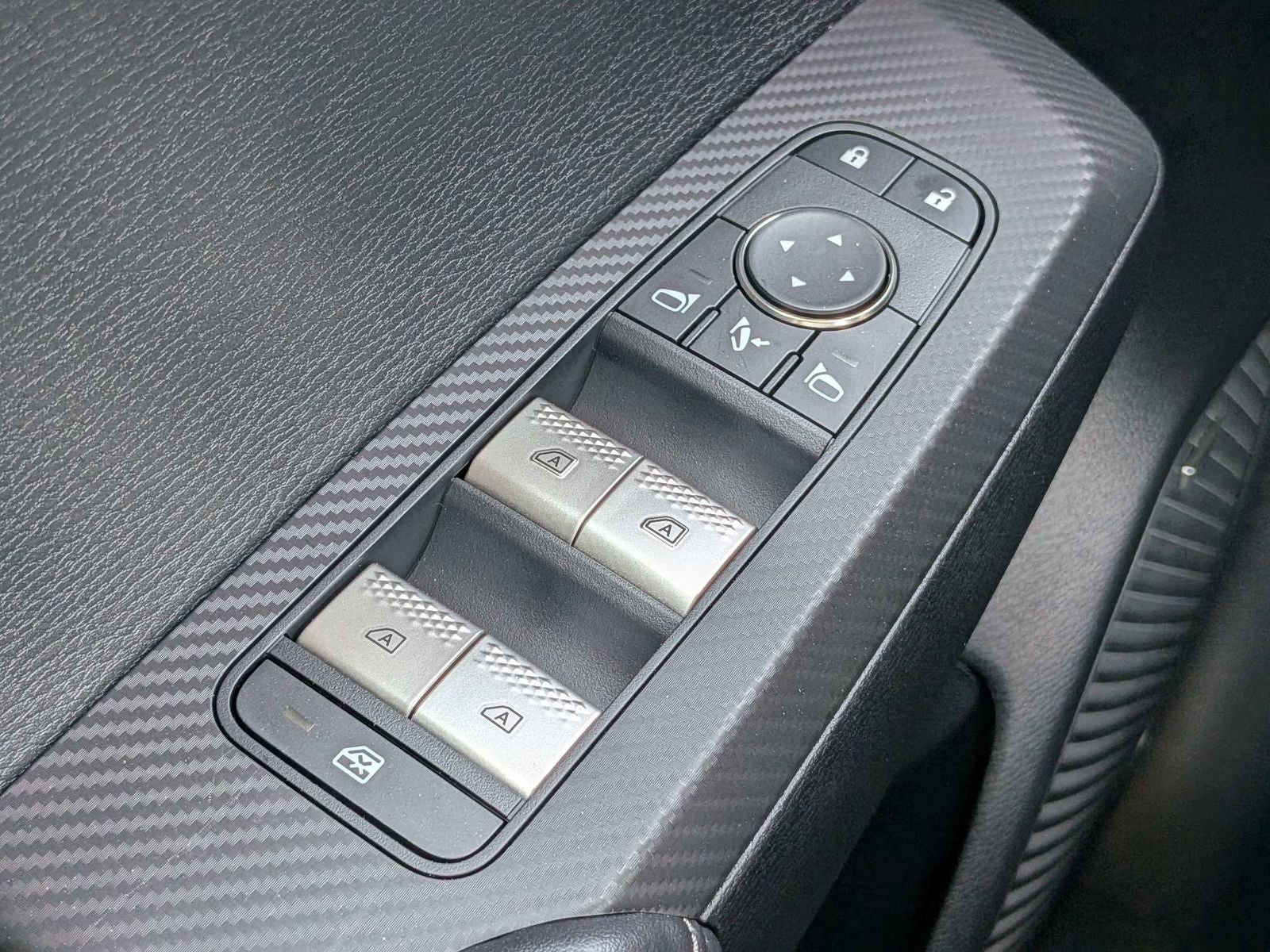 2026 Mitsubishi Outlander Base