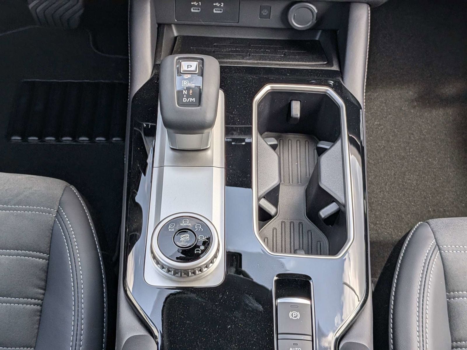 2026 Mitsubishi Outlander Base