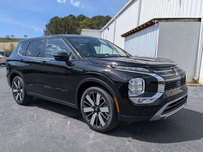 2026 Mitsubishi Outlander Base