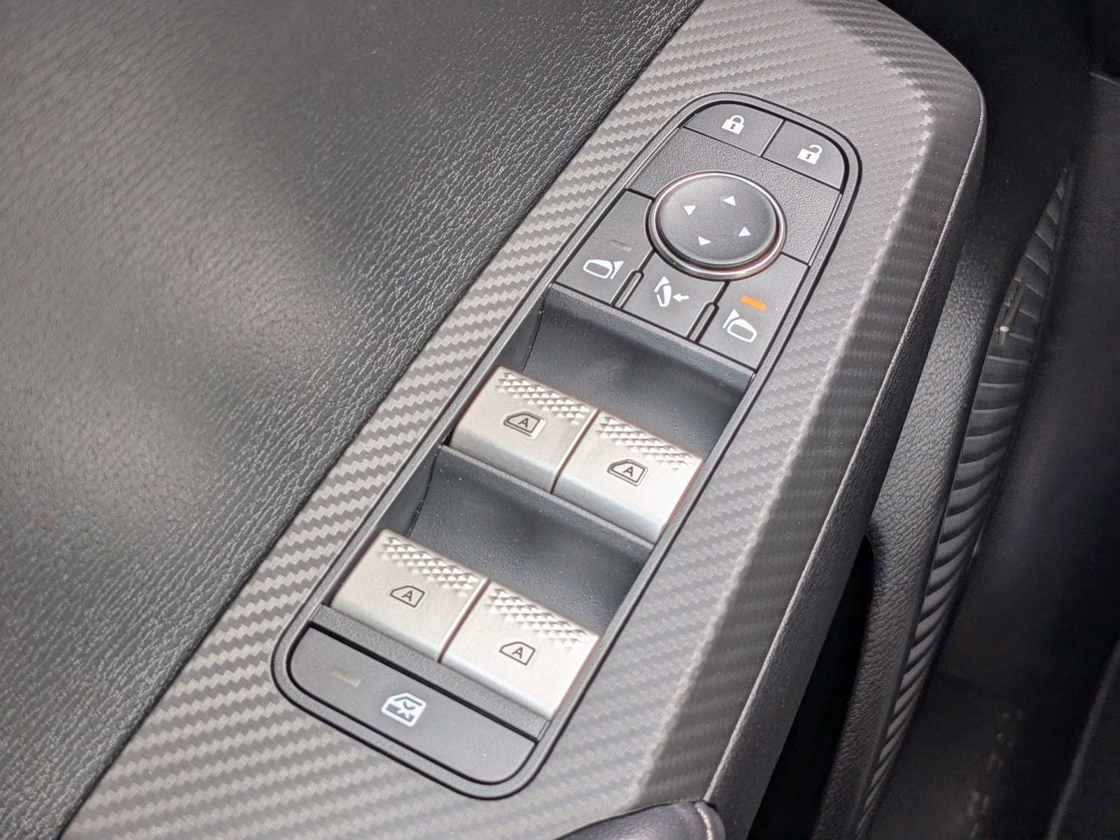 2026 Mitsubishi Outlander Base