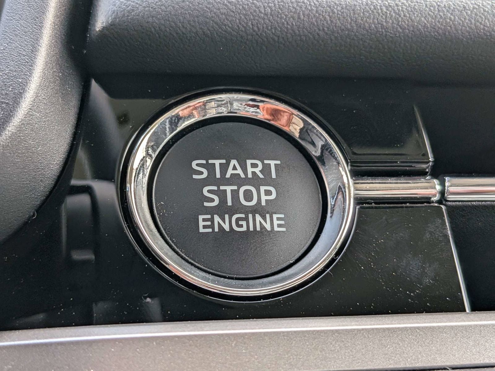 2026 Mitsubishi Outlander Base