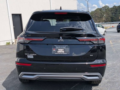 2026 Mitsubishi Outlander Base