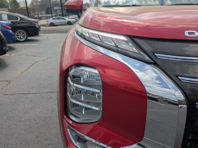 2026 Mitsubishi Outlander SE