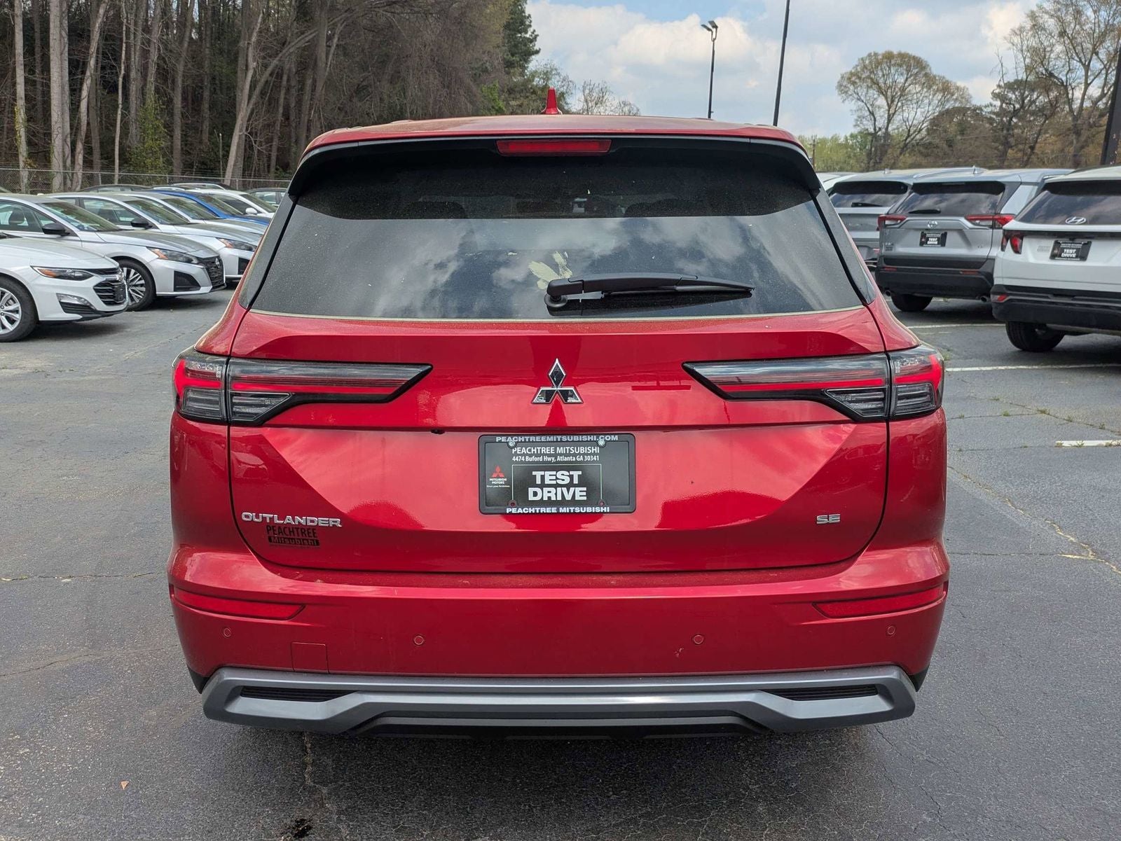 2026 Mitsubishi Outlander SE
