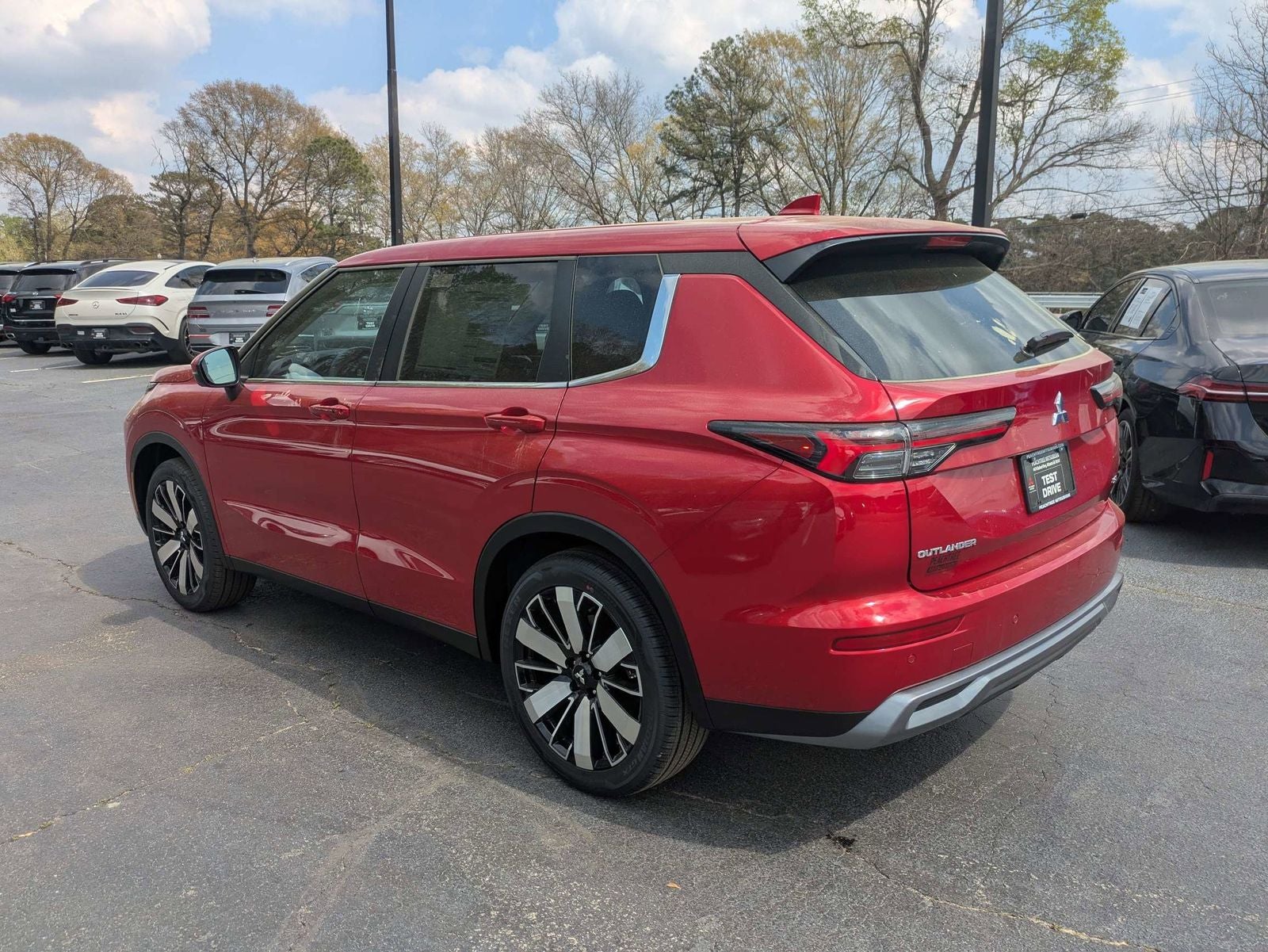 2026 Mitsubishi Outlander SE