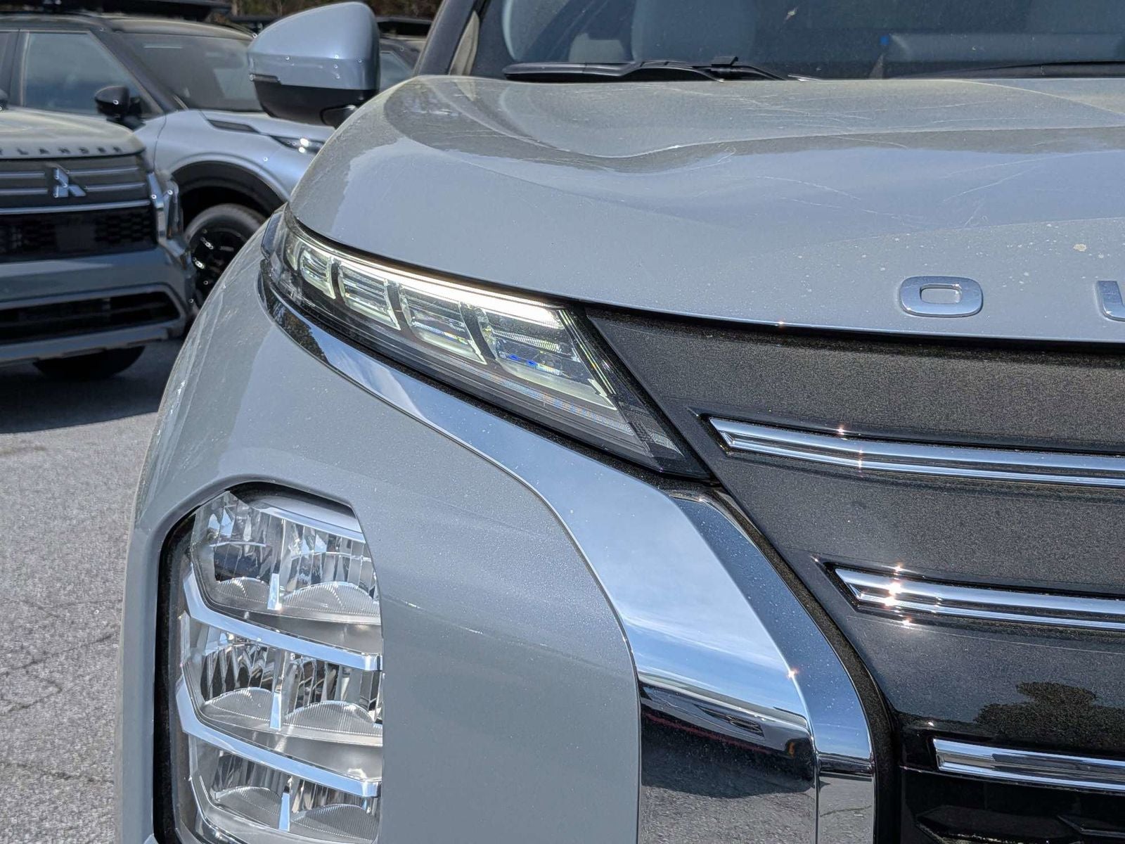 2026 Mitsubishi Outlander SE