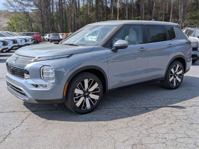 2026 Mitsubishi Outlander SE