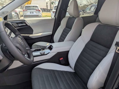2026 Mitsubishi Outlander SE