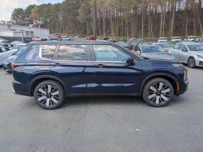 2026 Mitsubishi Outlander SE