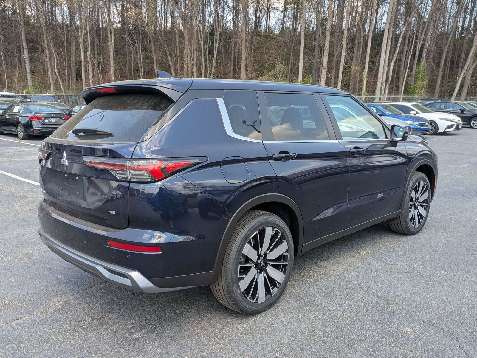 2026 Mitsubishi Outlander SE