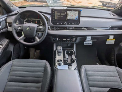 2026 Mitsubishi Outlander LE