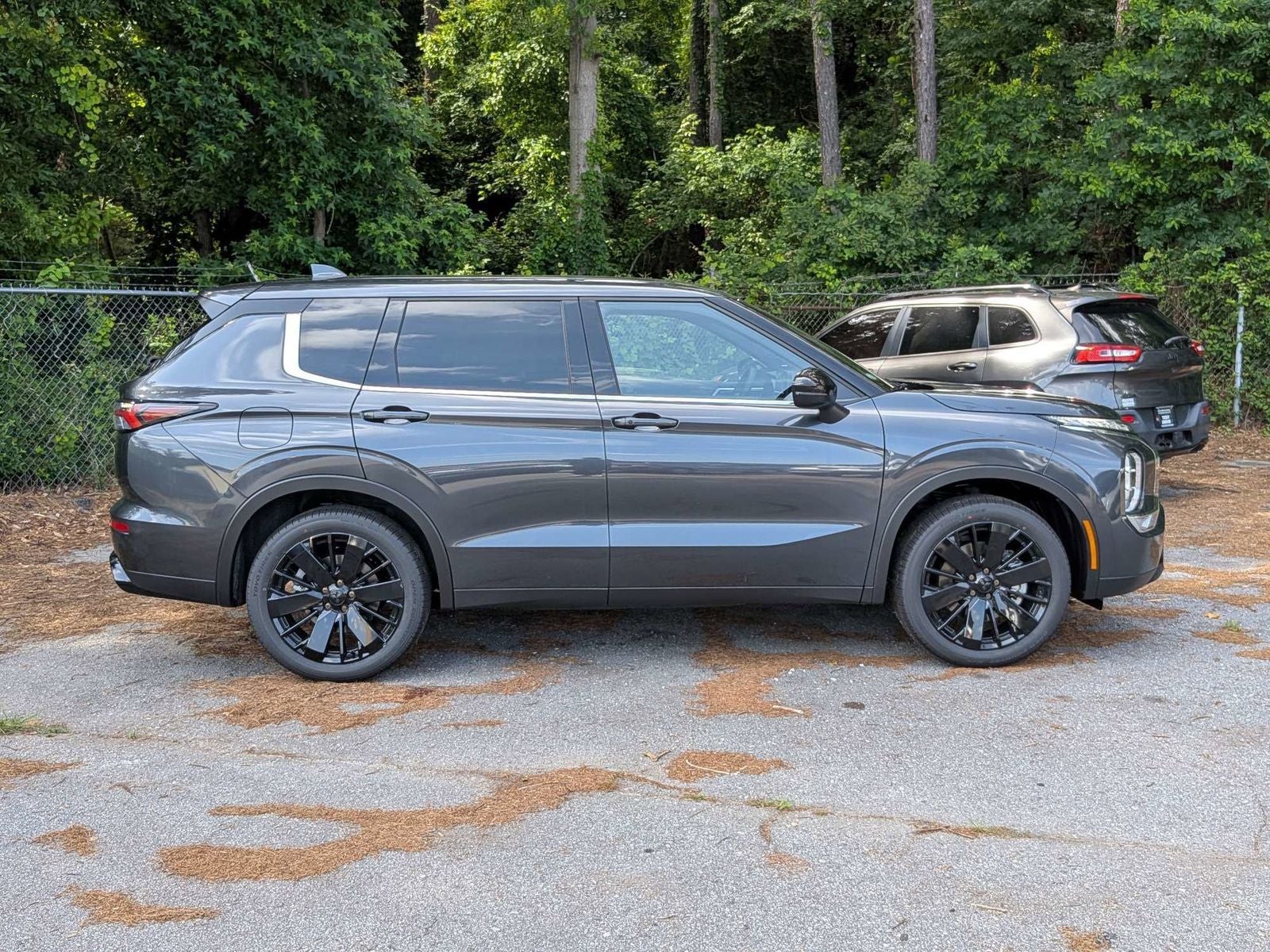 2026 Mitsubishi Outlander LE