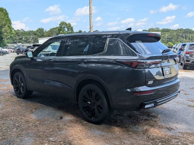 2026 Mitsubishi Outlander LE