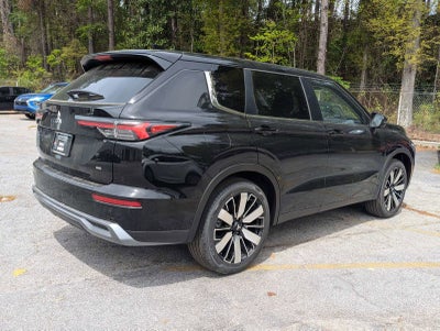 2026 Mitsubishi Outlander SE