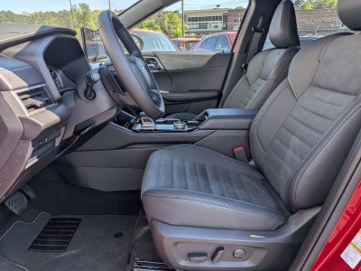 2026 Mitsubishi Outlander Base