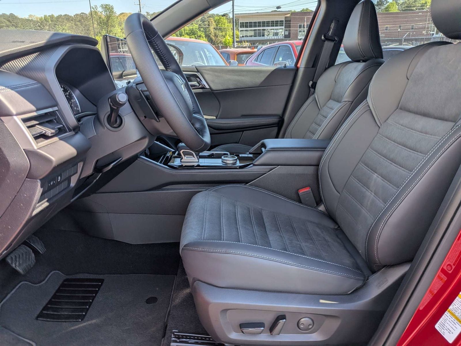 2026 Mitsubishi Outlander Base