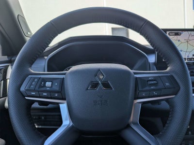 2026 Mitsubishi Outlander Base