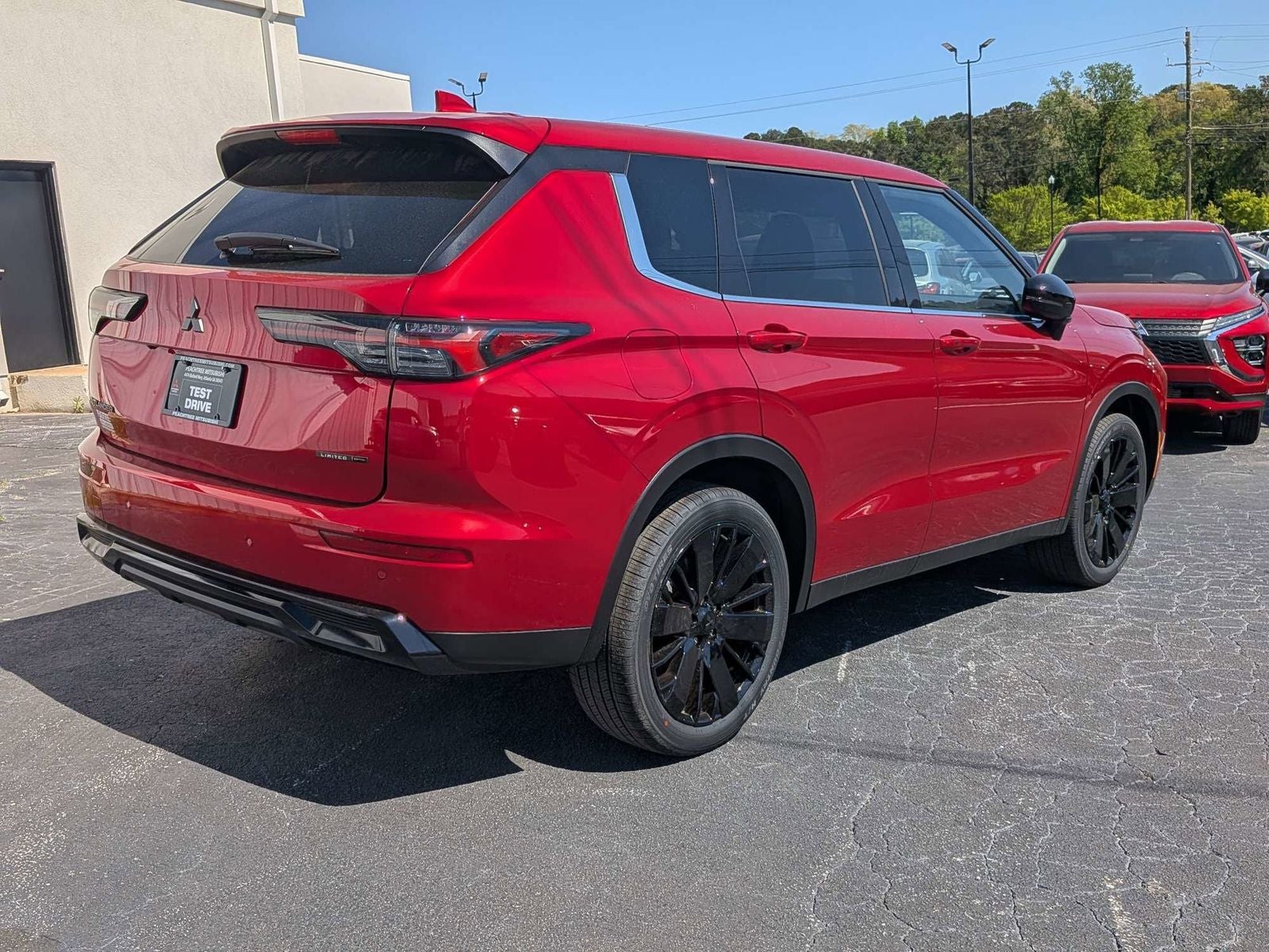 2026 Mitsubishi Outlander Base