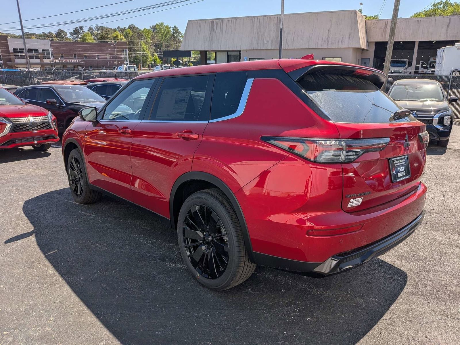 2026 Mitsubishi Outlander Base