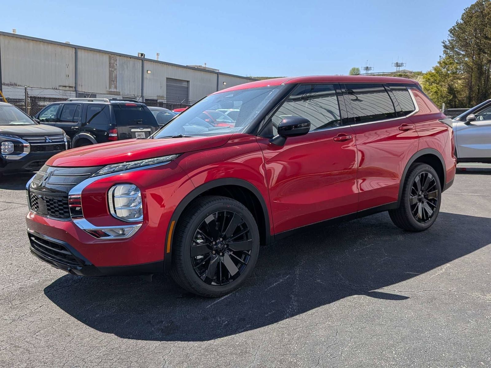 2026 Mitsubishi Outlander Base