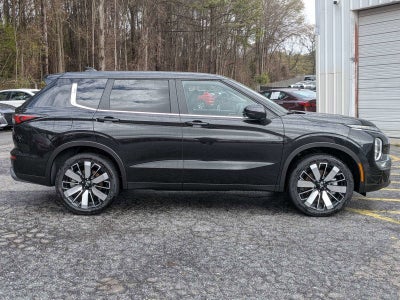 2026 Mitsubishi Outlander SE