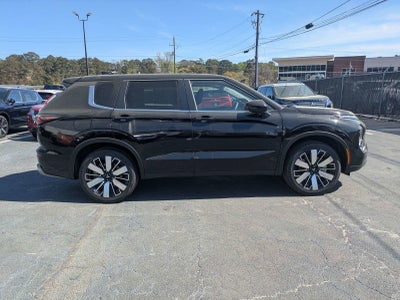 2026 Mitsubishi Outlander SE