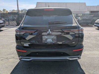 2026 Mitsubishi Outlander SE