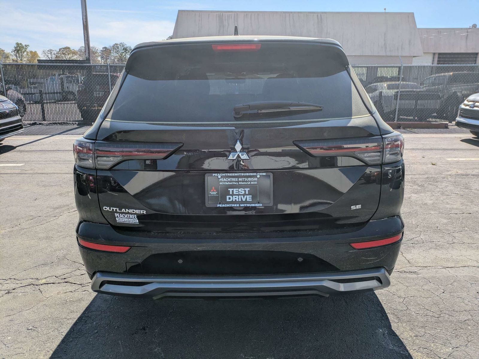 2026 Mitsubishi Outlander SE