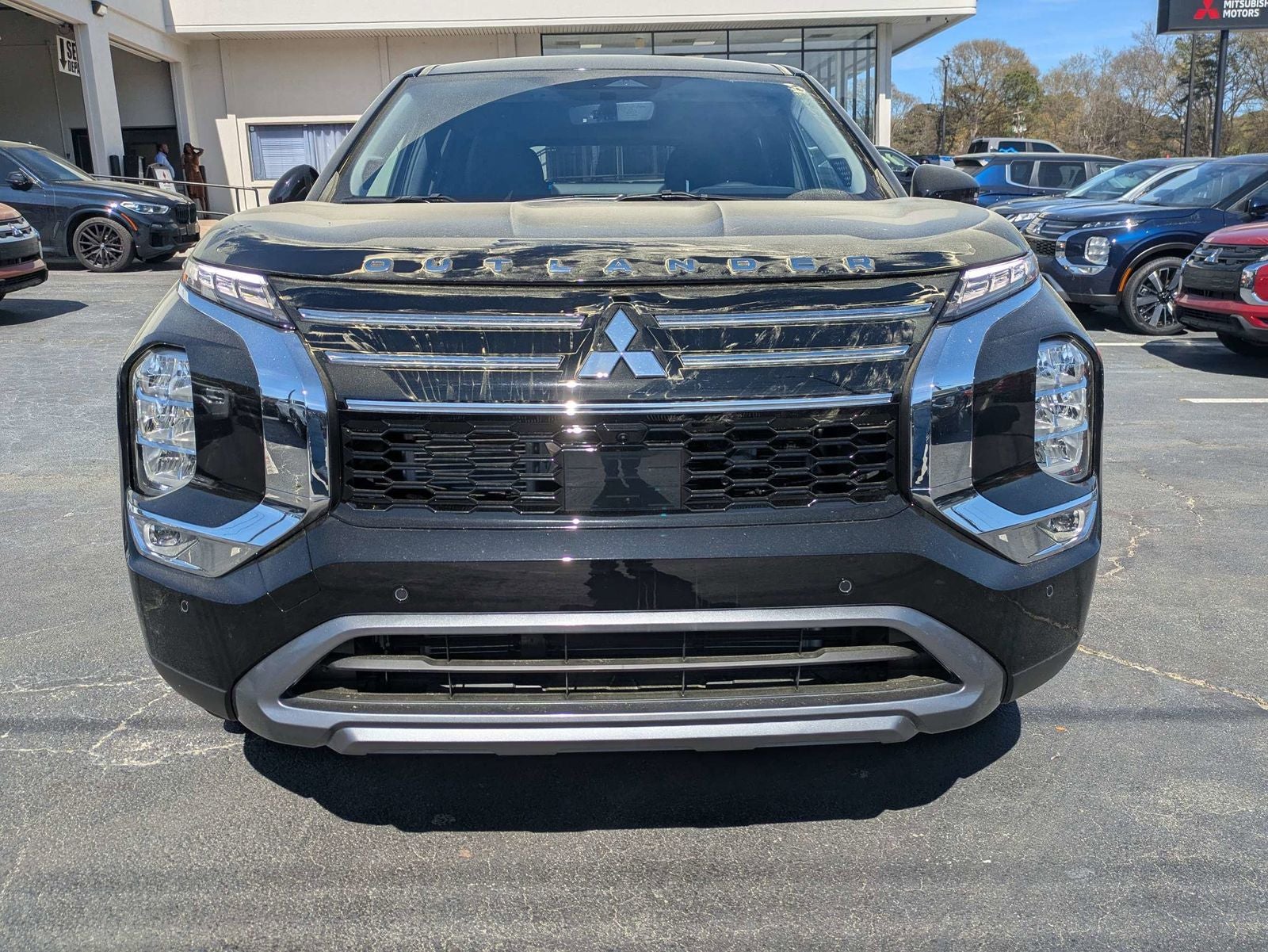 2026 Mitsubishi Outlander SE