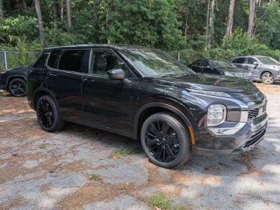 2026 Mitsubishi Outlander LE