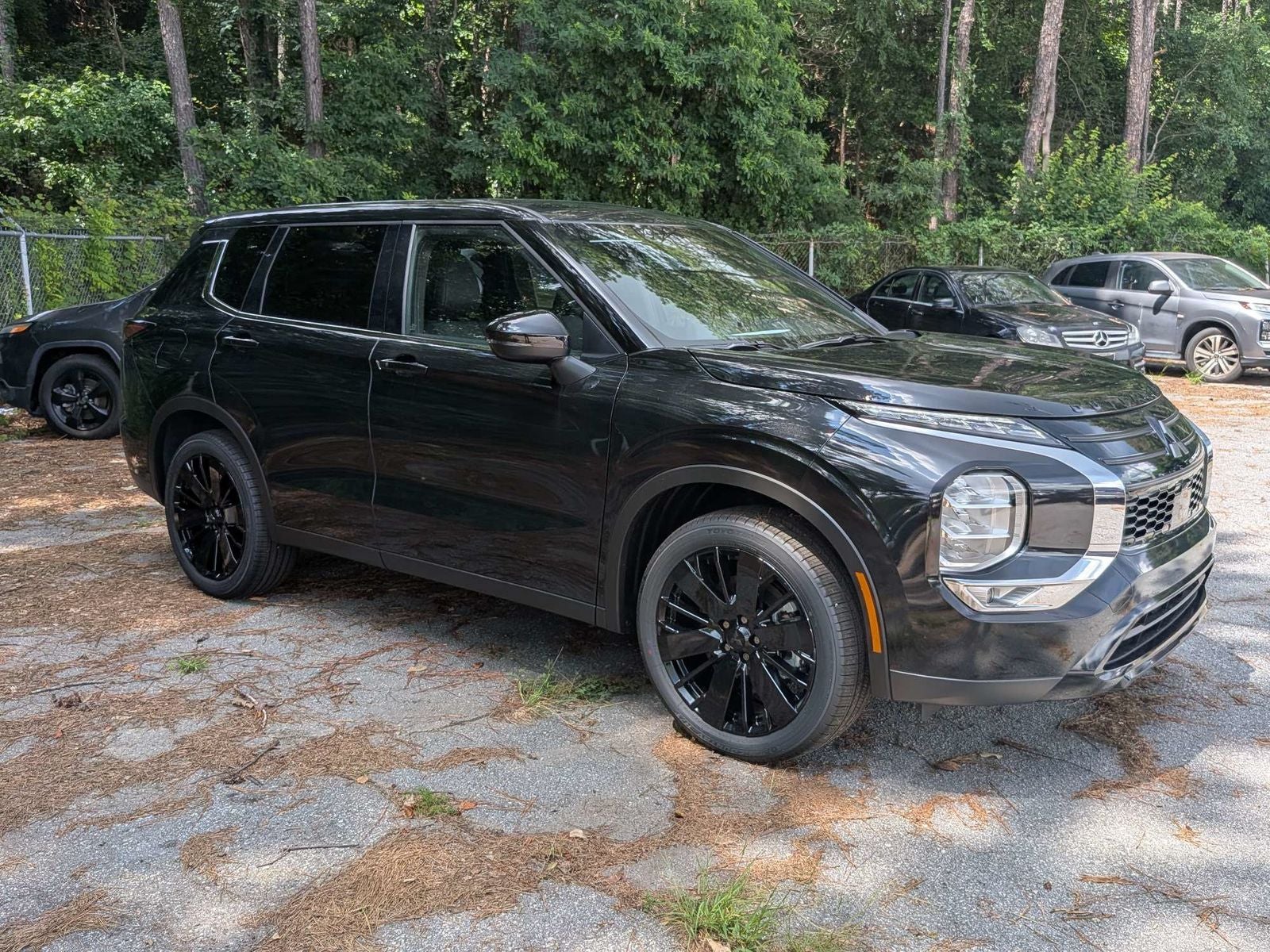 2026 Mitsubishi Outlander LE