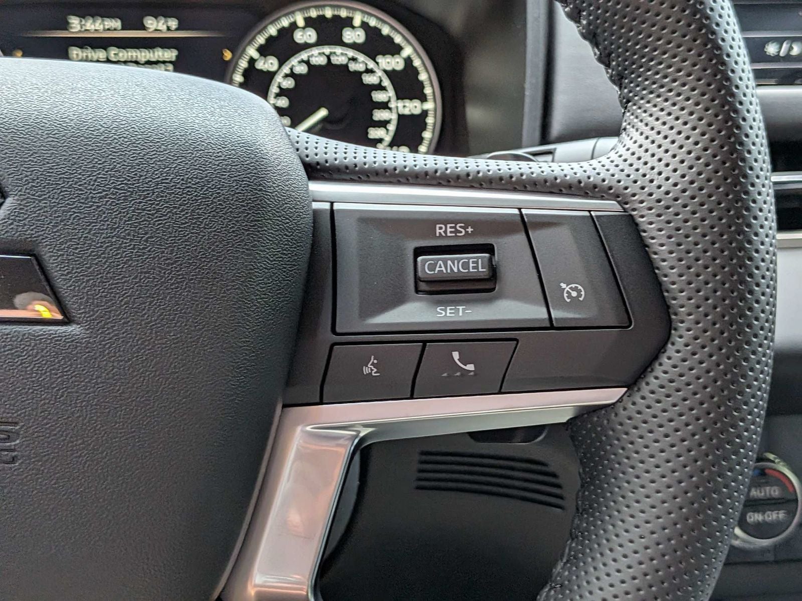 2026 Mitsubishi Outlander LE