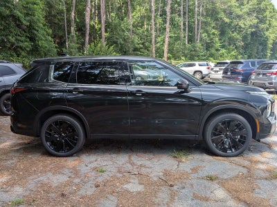 2026 Mitsubishi Outlander LE