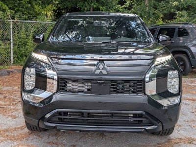 2026 Mitsubishi Outlander LE