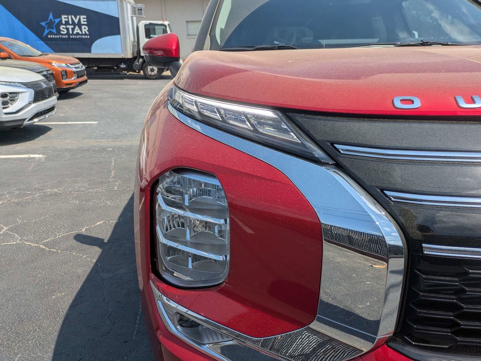2026 Mitsubishi Outlander SE