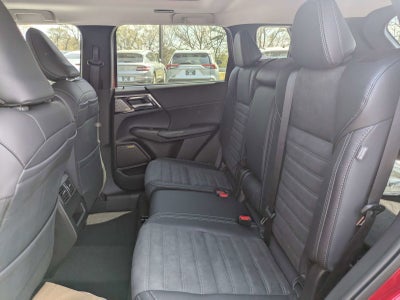 2026 Mitsubishi Outlander SE